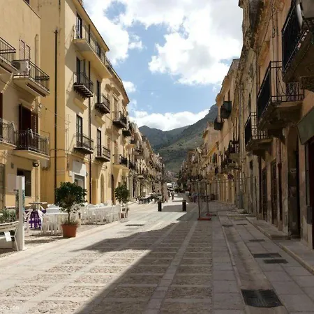 Castellammare Con Aria Condizionata In Appartement *