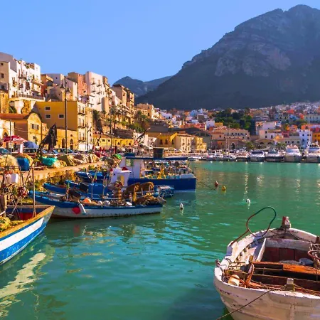 Castellammare Con Aria Condizionata In * Castellammare del Golfo